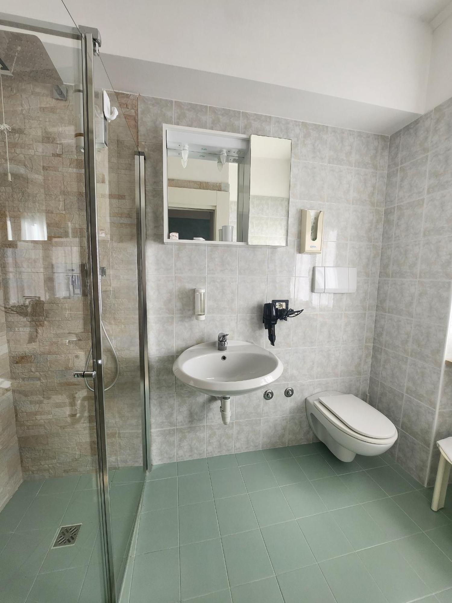 Hotel 2 Palme Torri Del Benaco Zewnętrze zdjęcie